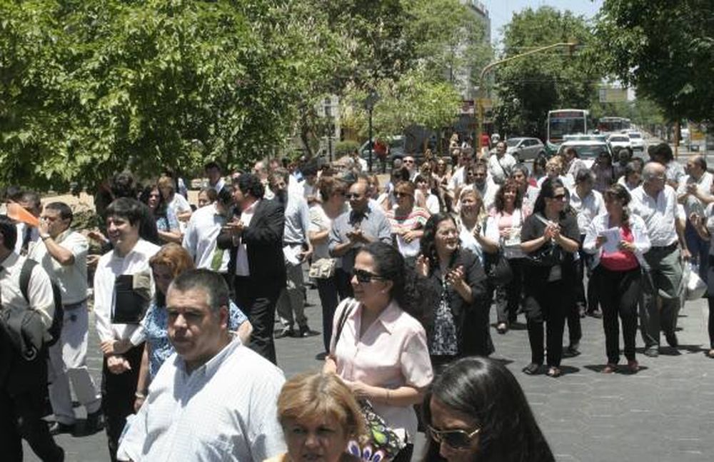Judiciales quieren 35% de aumento salarial