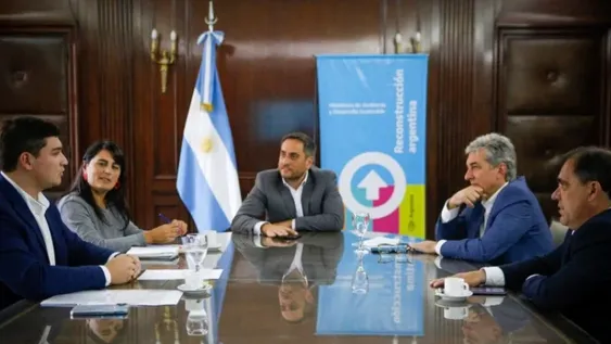 Cabandié viene a San Juan a firmar un convenio sobre el combate de incendios forestales