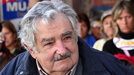 Mujica: “La marihuana es benigna frente a la pasta base”