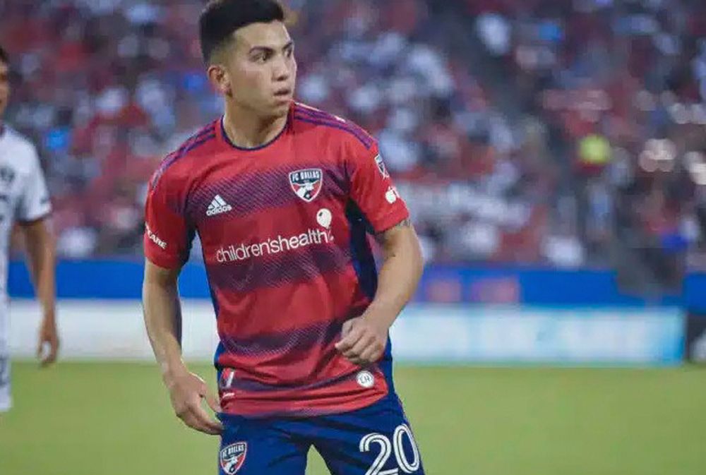 Un sueño de Román Riquelme: Alan Velasco. Boca arregló y ya tiene al jugador.
