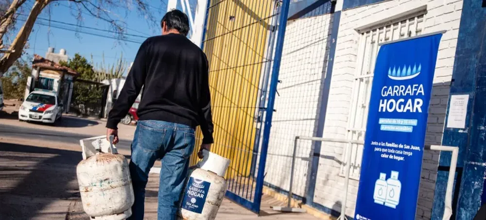 CRONOGRAMA. La venta de las garrafas se organiza a través de Defensa al Consumidor y es con visitas a los departamentos.