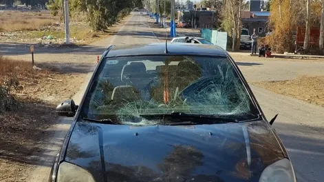 Alto de Sierra: sin carnet ni RTO ni seguro, atropelló a tres menores que cruzaron la calle sorpresivamente