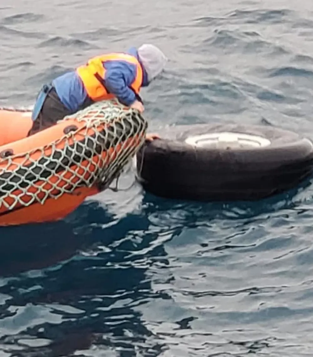 Hallan restos humanos y fuselaje del avión chileno