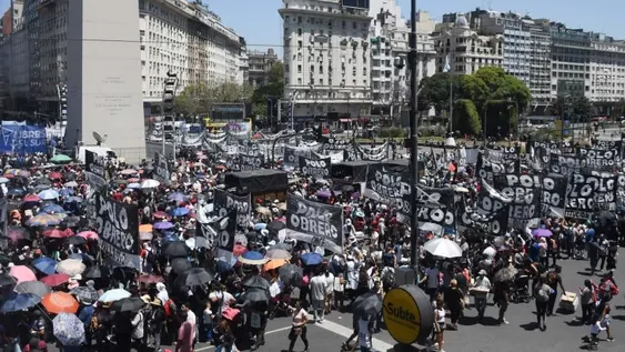 Denuncian a Tolosa Paz y a Pérsico por Potenciar Trabajo