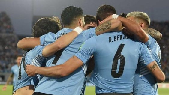 Uruguay le ganó a Venezuela y sueña con Qatar 2022