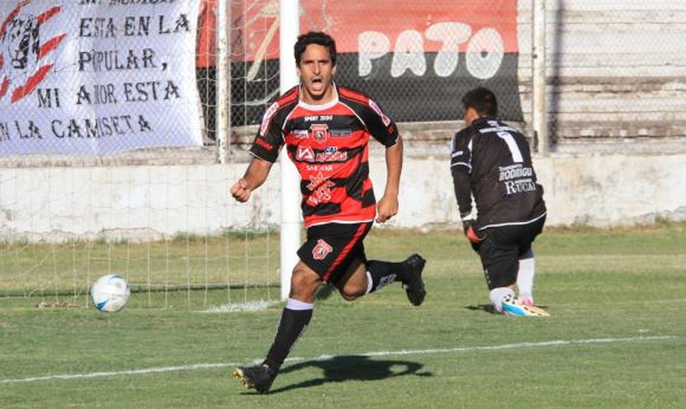 Tarde de clásicos, con una propuesta local