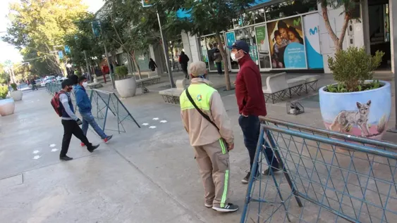 “Flexibilizan” las vallas del interior de la Peatonal