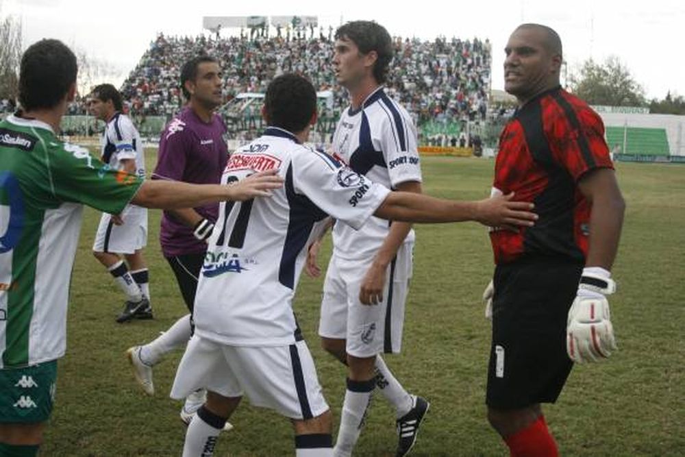 Un final con rojas y varios golpes