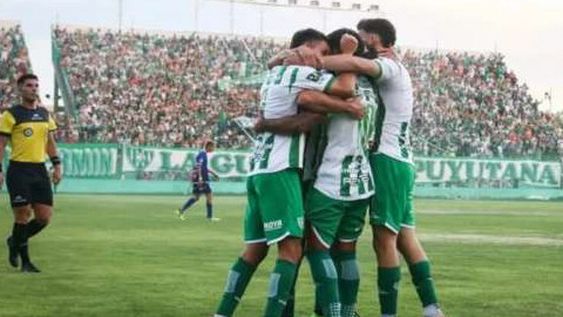Momento. Sportivo Desamparados avanzó a la final por el ascenso con una enorme personalidad que hoy deberá mostrar ante Ben Hur.