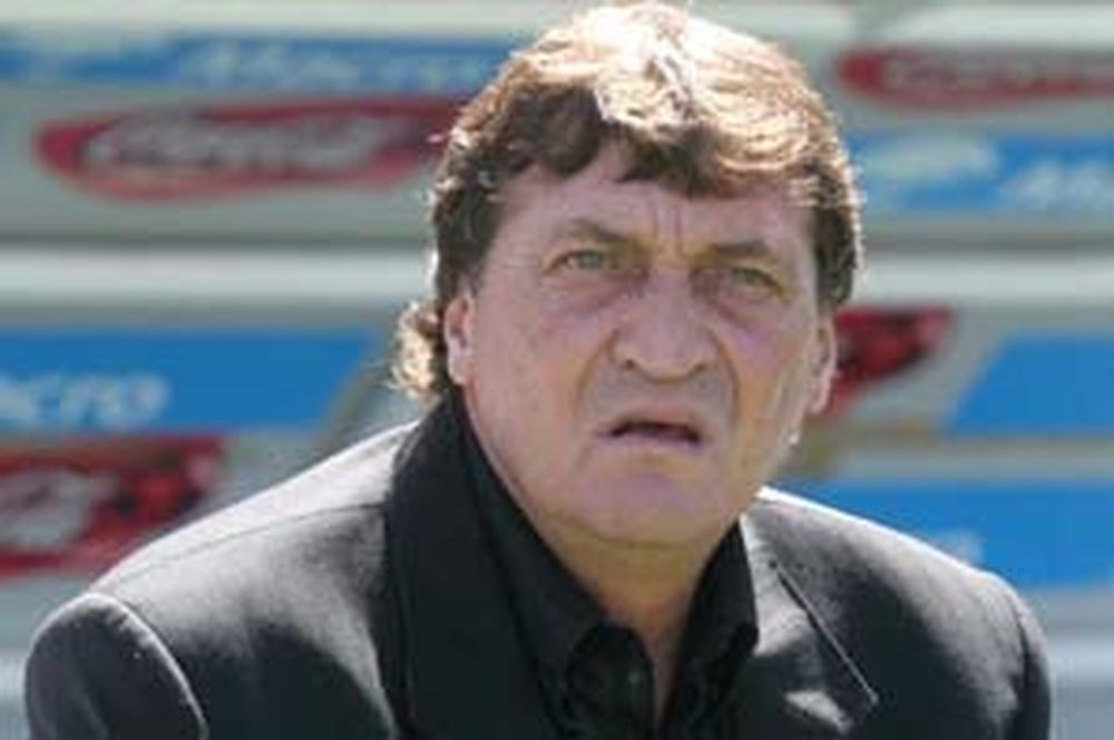Falcioni : ante Colón sólo se juega “tres puntos”