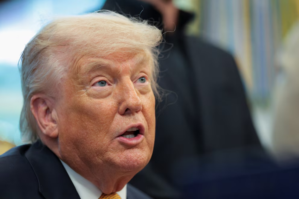 Trump dijo que destructores de Estados Unidos repelieron un ataque iraní en Ormuz.&nbsp;