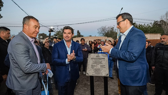marcelo orrego anuncio la pavimentacion de abraham tapia durante el aniversario de rawson