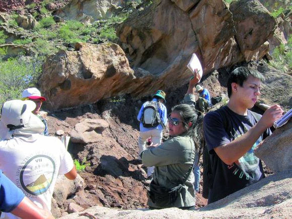 Práctica de verano unió tres carreras geológicas