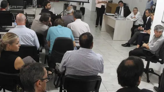 Diputados: entre propuestas, dudas, cambios y cierres a último momento