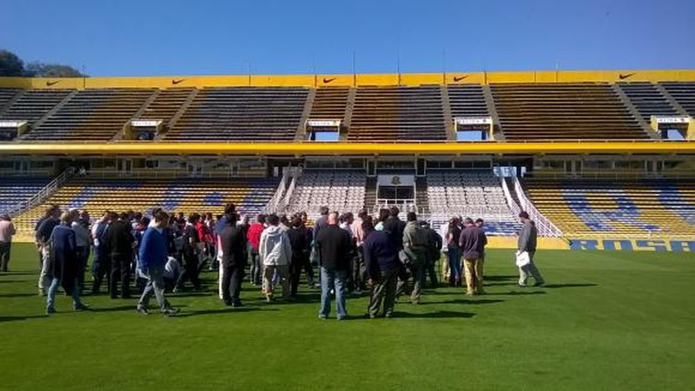 Consejos para manejar técnicamente el césped en las canchas de fútbol