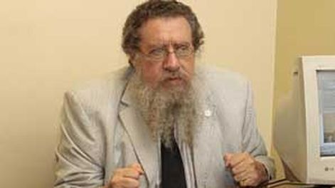 Carlos Escudé brindará mañana dos conferencias en la provincia