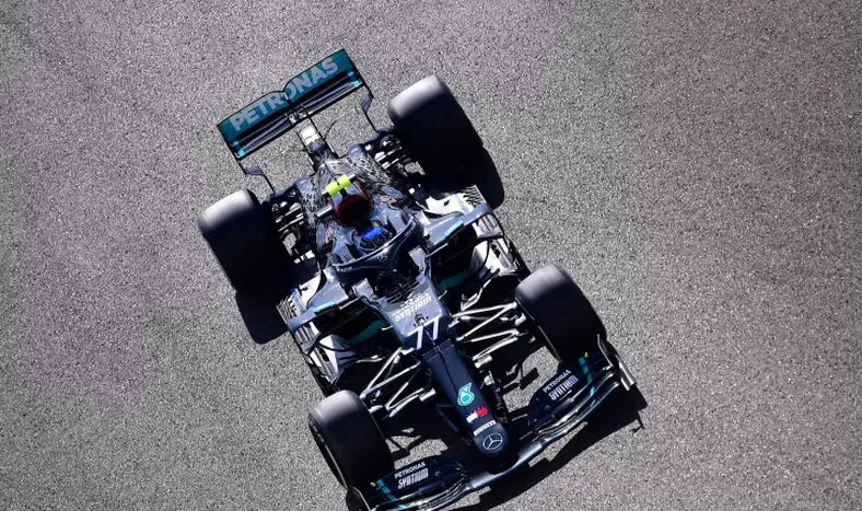 Mercedes dominó los entrenamientos libres en Abu Dahbi