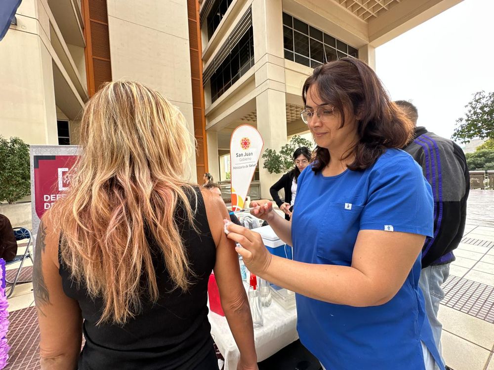 Salud informó que en la primera semana de la campaña de vacunación antigripal se aplicaron 11.000 dosis.