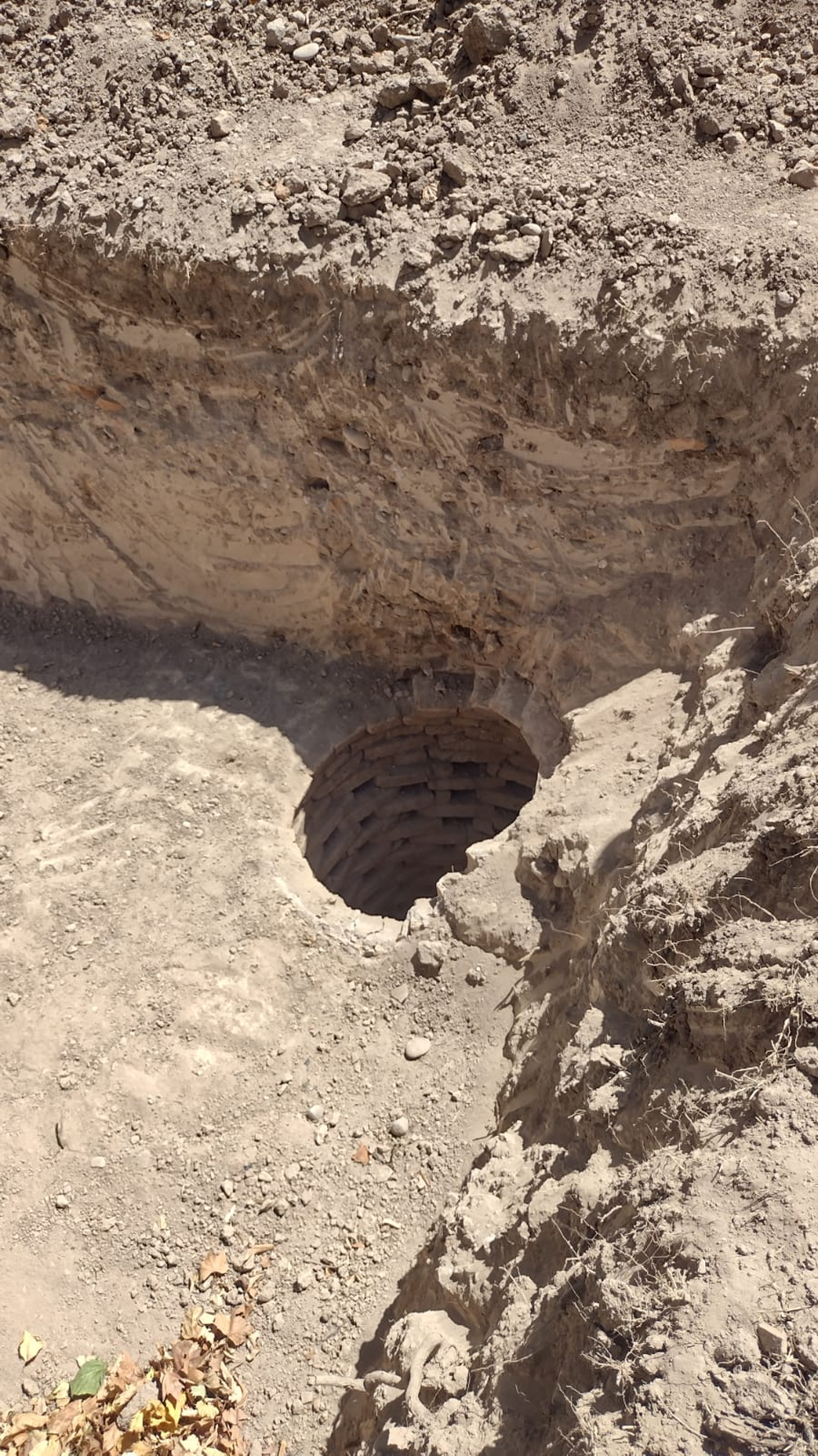 El pozo encontrado en la plaza Gertrudis Funes.
