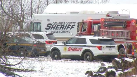 Se desplomó una avioneta con seis personas a bordo y se estrelló contra un campo