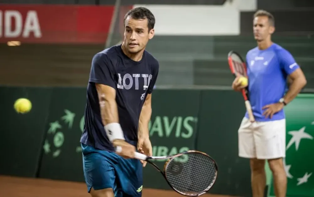 VIDEO: Nicolás Kicker se puso la camiseta de Vélez para entrenar en el Cantoni