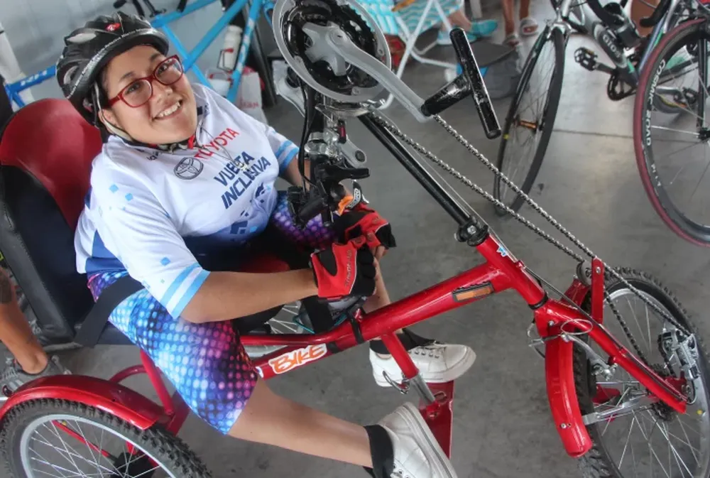 Lourdes, la fan de Nico