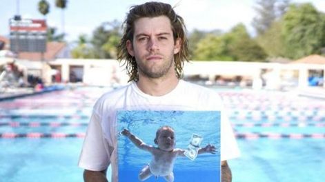 El bebé de la tapa del disco “Nevermind” demandó a Nirvana por pornografía infantil