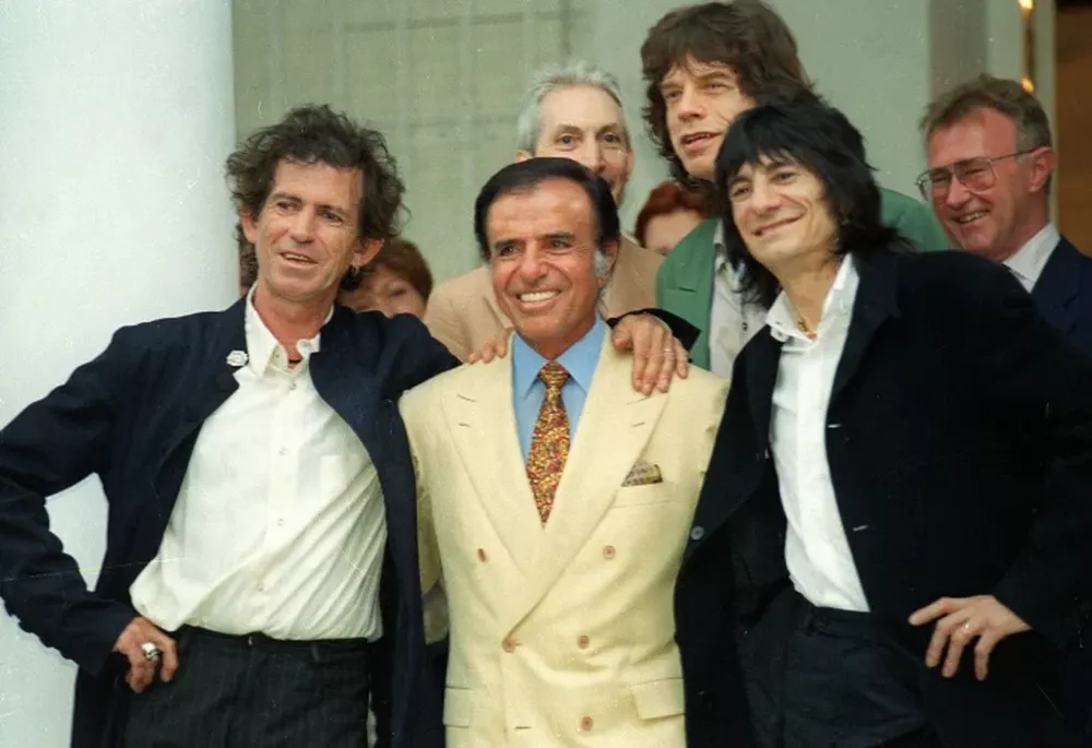 Los días del “uno a uno”, viajes al exterior y productos importados