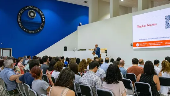 SELECCIÓN. En el inicio se presentaron 39 equipos y seleccionaron los mejores 16, que competirán en agosto.