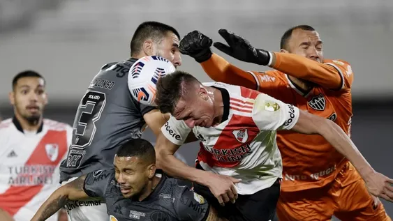 Un golpe (demasiado) bajo