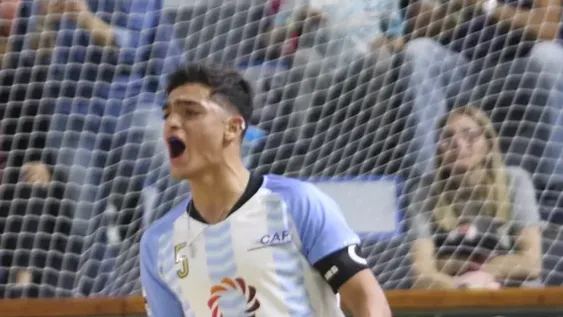 Argentina quiere bajar al campeón