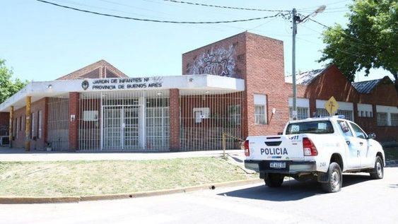 Quisieron linchar a dos docentes de un jardín acusados de abusar de varios niños