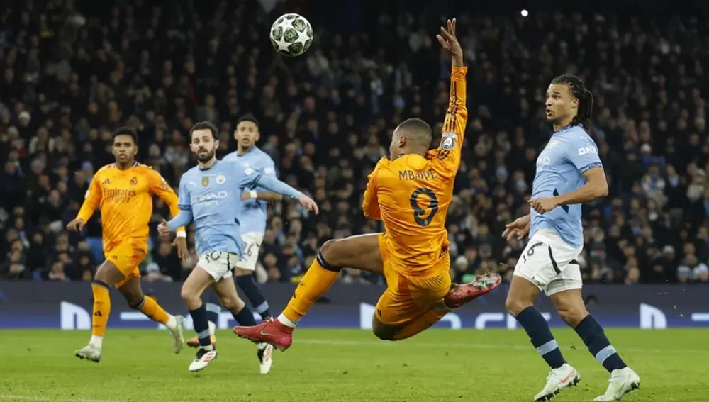 Mbappe hace una pirueta en el aire y conecta la pelota para el 1-1. El City fue tibio y el Madrid no lo perdonó.