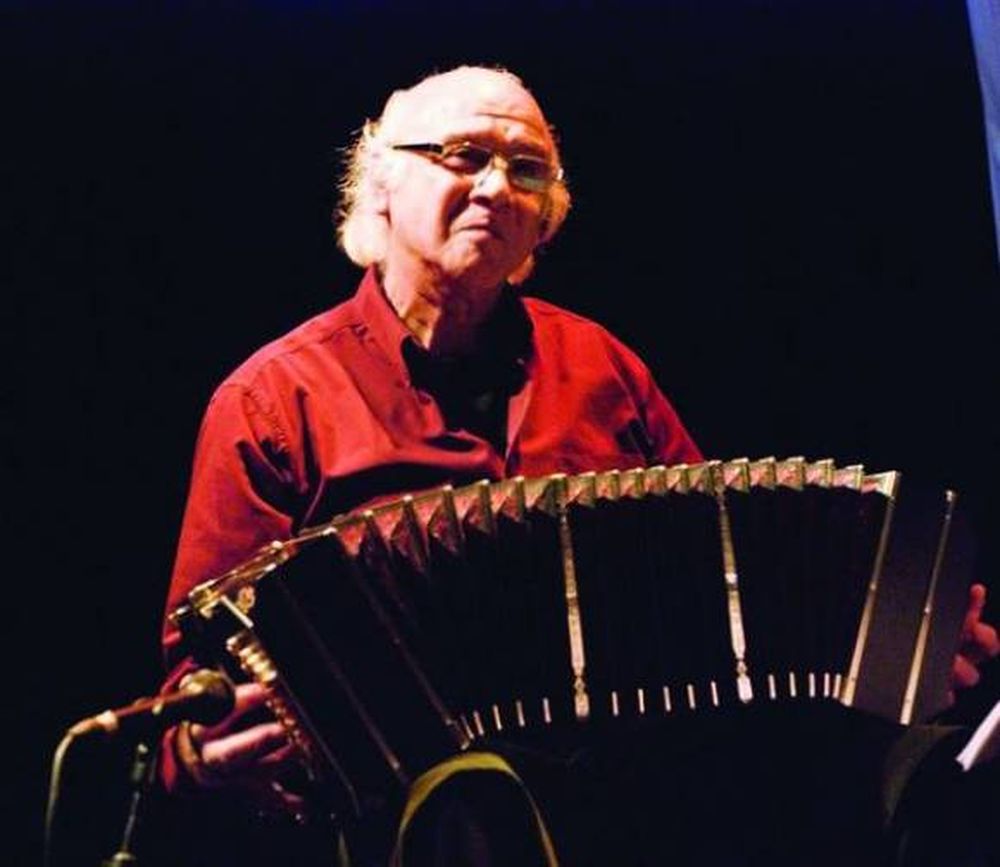 Lastima bandoneón mi corazón…