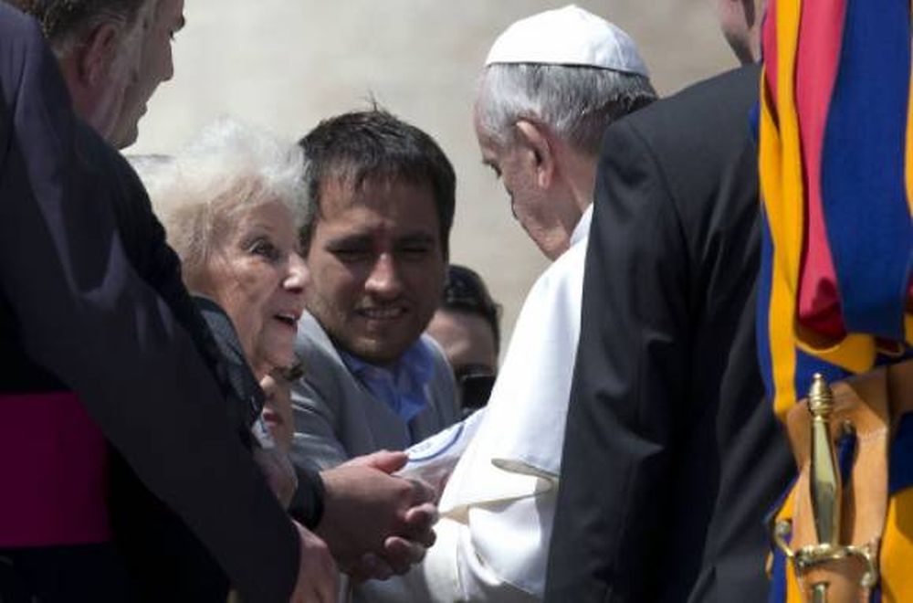 Papa no tiene en agenda un  viaje a la Argentina en 2013