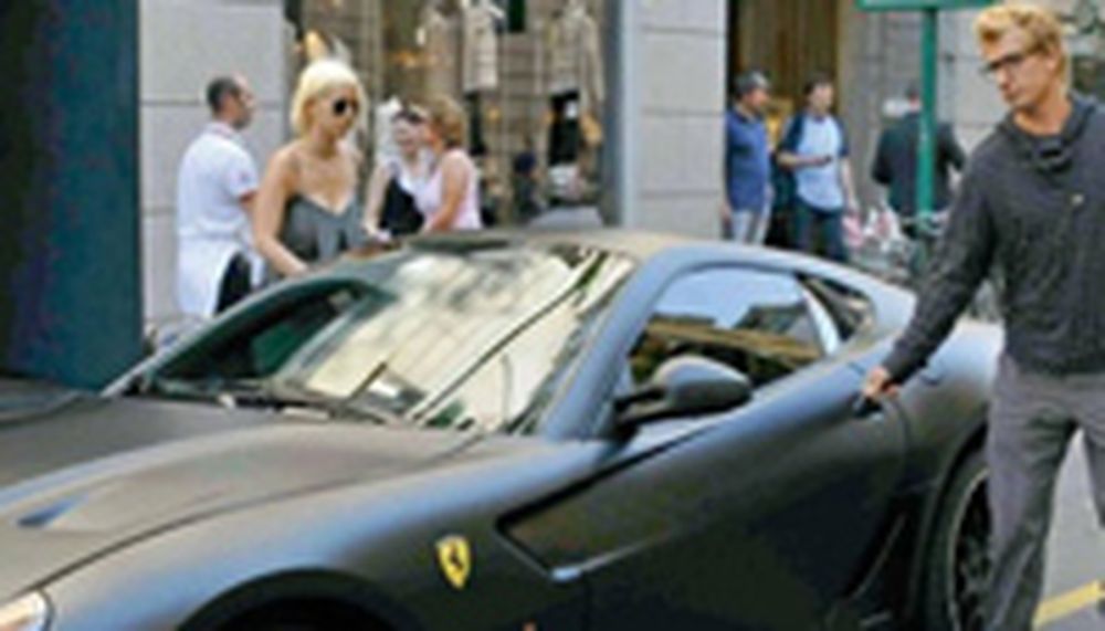 Quiere la ferrari de Maxi