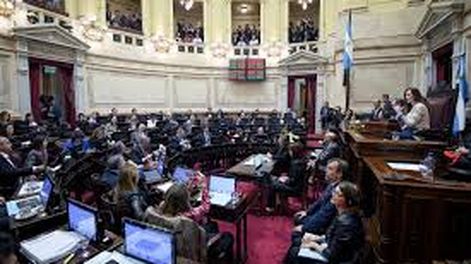 Los senadores cobrarán más de 9,5 millones