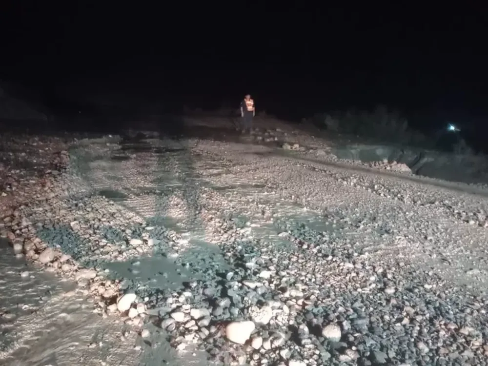 Por desprendimientos de rocas, cerraron el Paso de Agua Negra