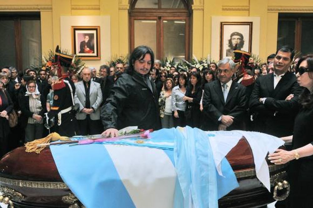 Un signo de pregunta por el cajón cerrado