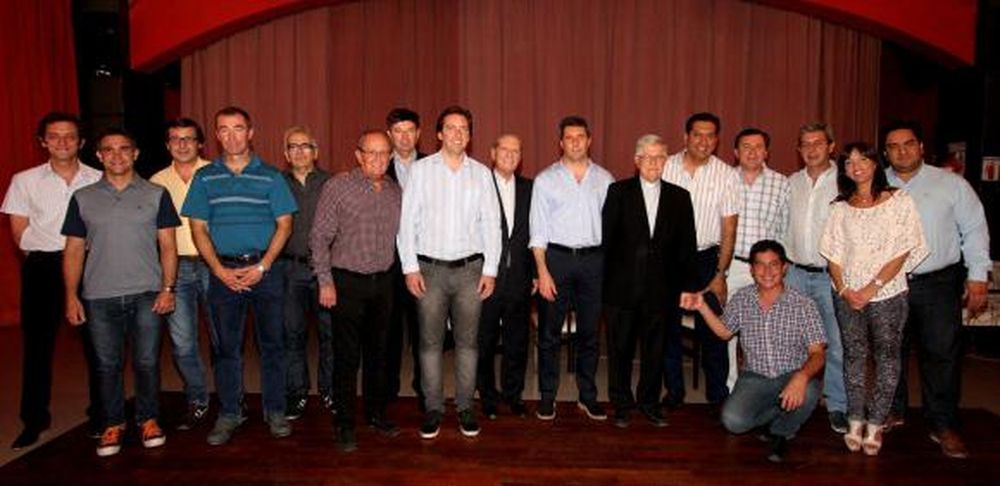 Festejo de fin de año con ánimo de trabajo conjunto