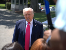 Donald Trump redobló sus amenazas contra Irán. Donald Trump redobló sus amenazas contra Irán.