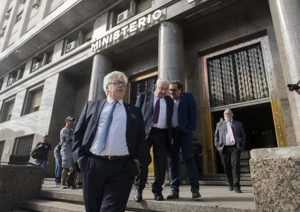 El mercado reaccionó de forma negativa en el debut del plan Massa