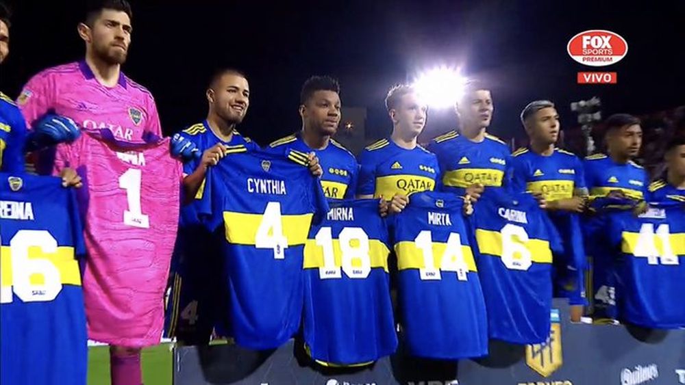 Los jugadores de Boca con camisetas especiales por el Día de la Madre