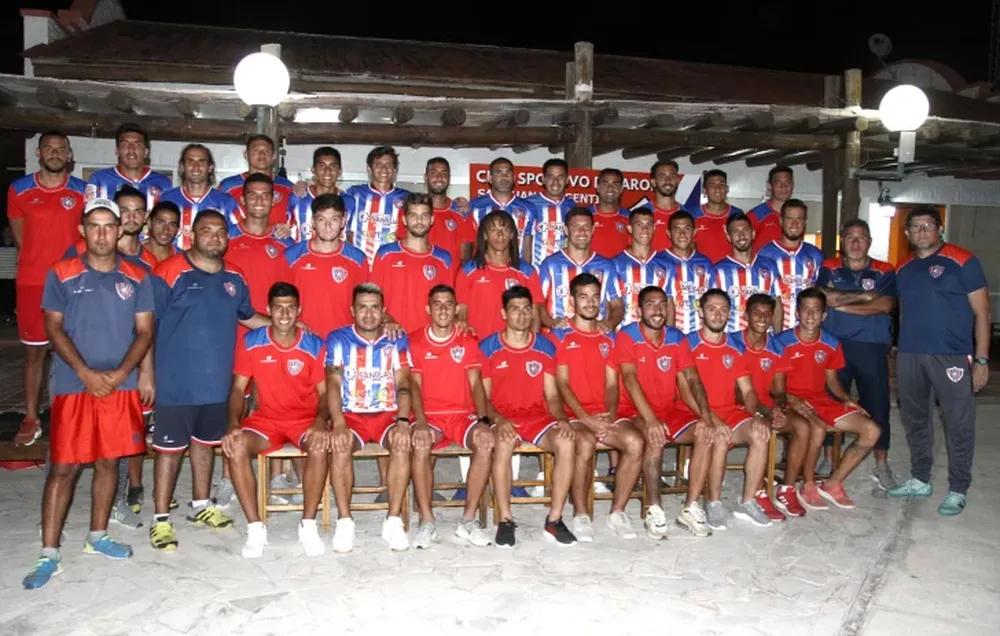 Peñarol presentó en sociedad a su plantel