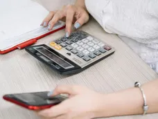 Un nforme del Centro de Investigaciones Sociales de la UADE, el conjunto mínimo de gastos mensuales necesario, la canasta de emancipación, ascendió a $1.321.651.