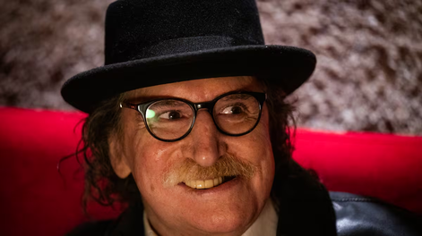 Charly García recupera el registro en vivo del emblemático ciclo de conciertos que brindó en el Teatro Gran Rex