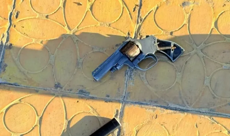 Detuvieron a un joven que portaba un arma de fuego en un barrio de Chimbas