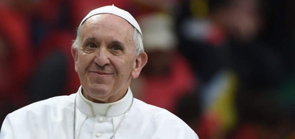 El Papa se vacunará contra el coronavirus y dijo que “todo el mundo debe hacerlo”