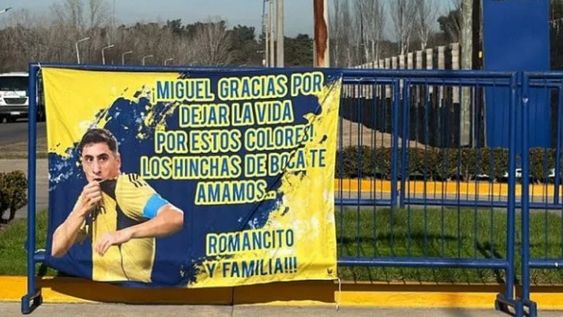 EL “TRAPO” lo hizo la familia de Romancito, un fana del punta uruguayo.