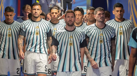 El capitán recibió una especial muestra de cariño por parte de sus compañeros de la Albiceleste.&nbsp;